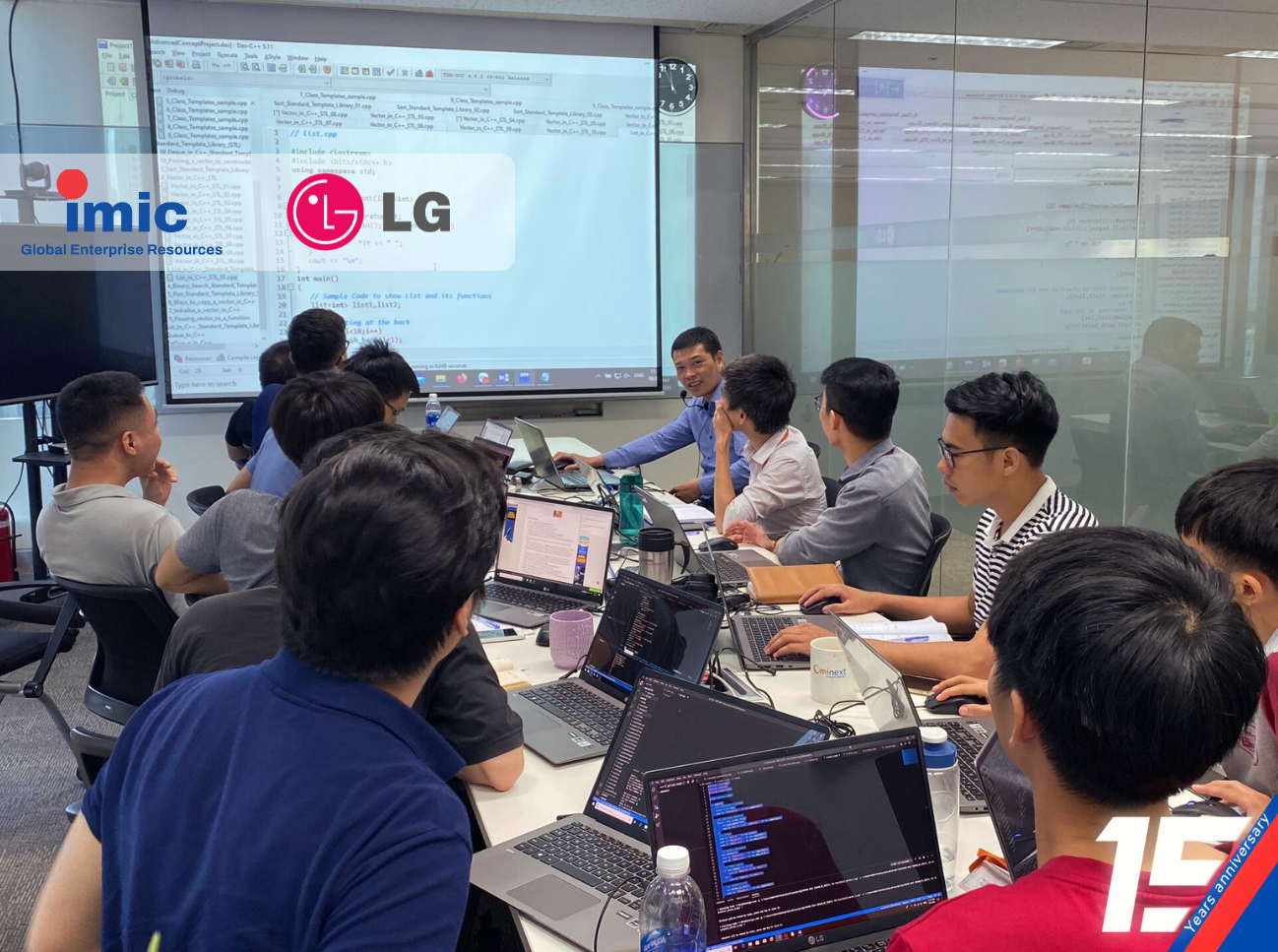 IMIC triển khai chương trình đào tạo lập trình Python và Lập trình C/C++ - Nhúng cho LG